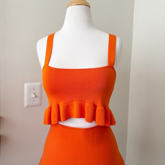 Orange cropped Top - Picture 3 of 10